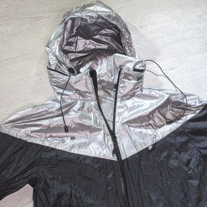 Nike Lightweight Jacket w/ zip away hoodie (E42)